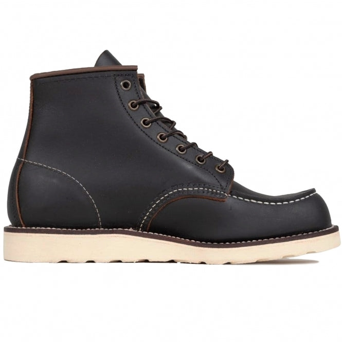Mountain Climber Moc toe Black Edition